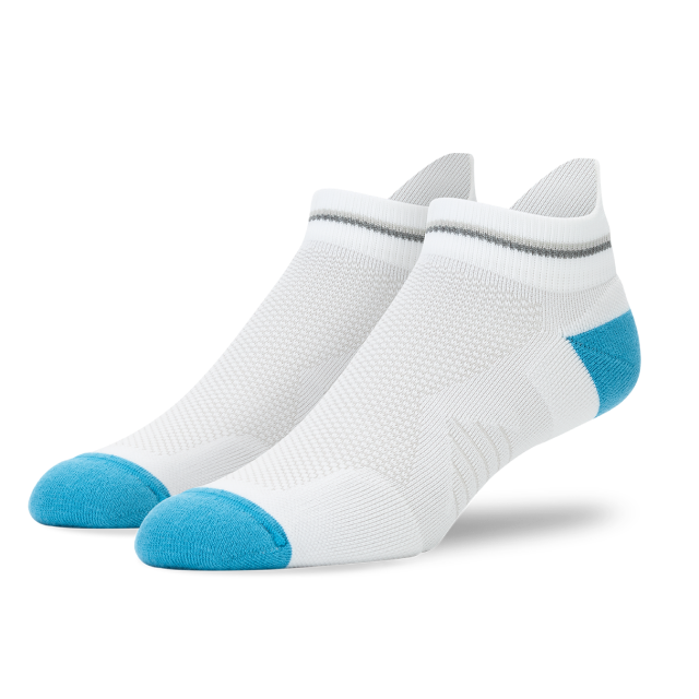 Layflat image of AIRKNITˣ Ankle Sock